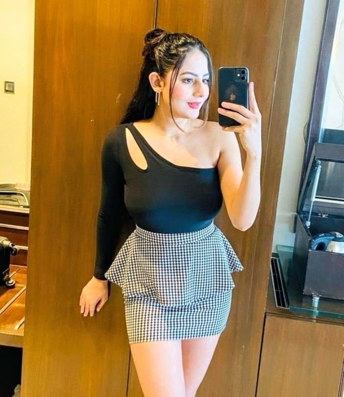 Call Girls in Majnu ka Tilla🤳 {Delhi} ☎9811255547 Escort Service Delhi