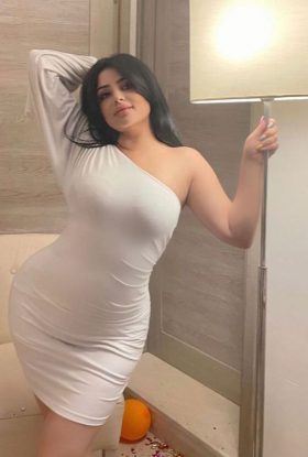 𝕍ip ℂall Girls Service Call Me 9958277782 Crowne Plaza Delhi Mayur Vihar New Delhi