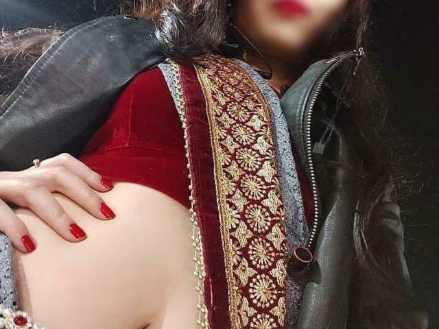 Simran Oberoi – Mumbai Independent Female Model Escorts Call Girls